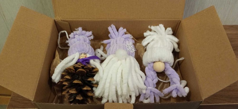 Коледни гномчета и декорация