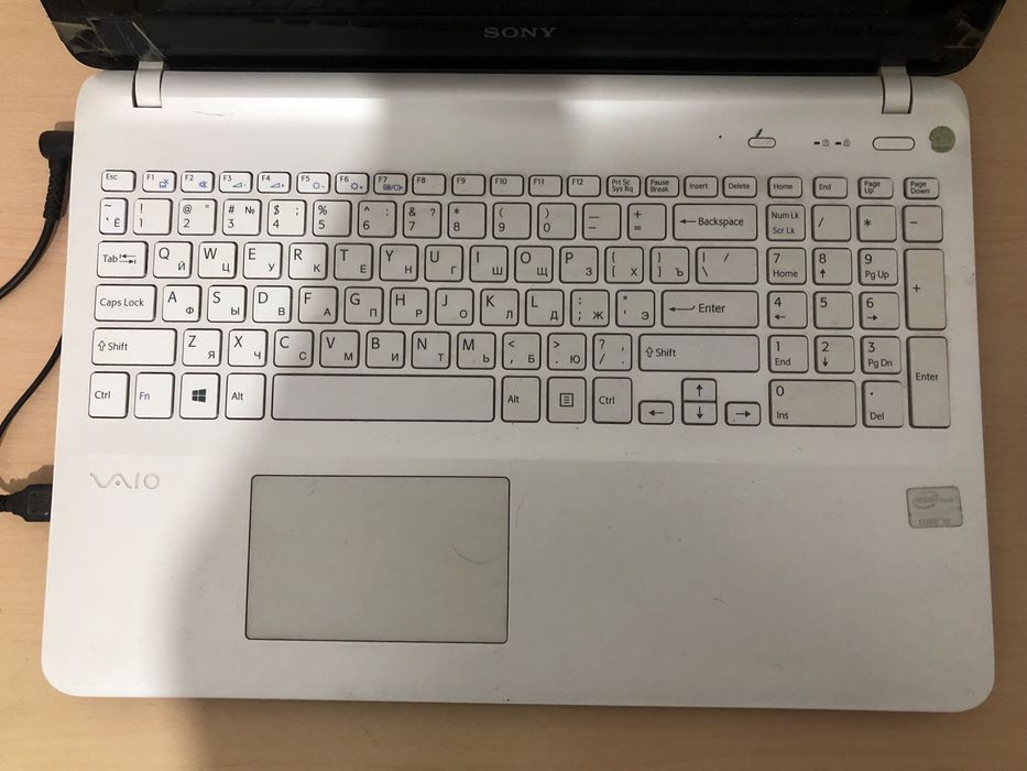 Ноутбук HP и Sony