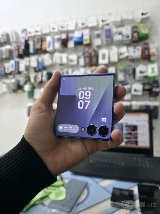 Samsung Zflip 7  512gb