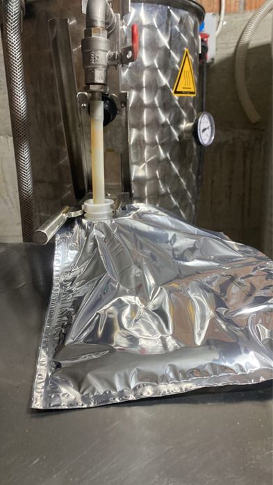 Procesam suc de mere! Suc de fructe!