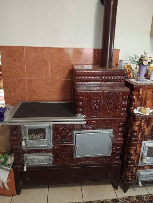 Sobă teracotă cu plită