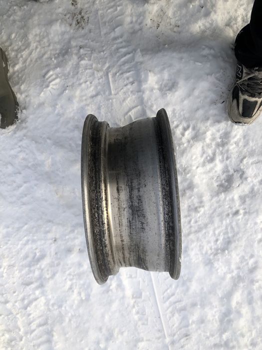 Продам диски на тойота Р15