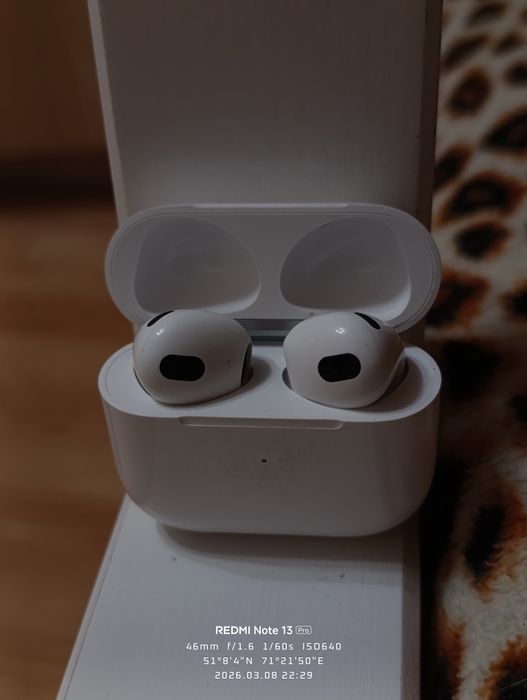 Наушники аирподс