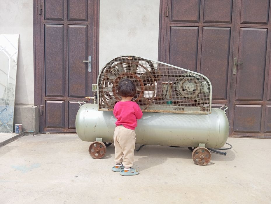 Компрессор 11кв 300литр