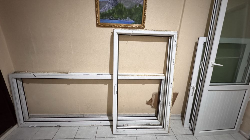 Окна и двери пластиковые б/у