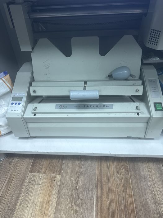 Термоклеевой аппарат