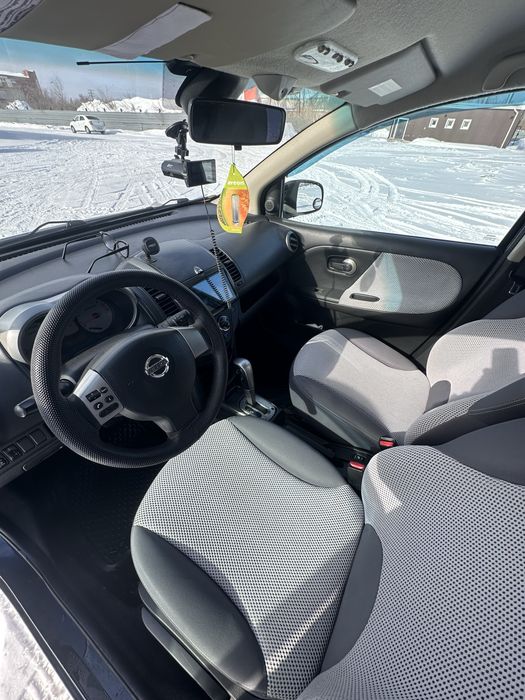 Продам Nissan Note автомат