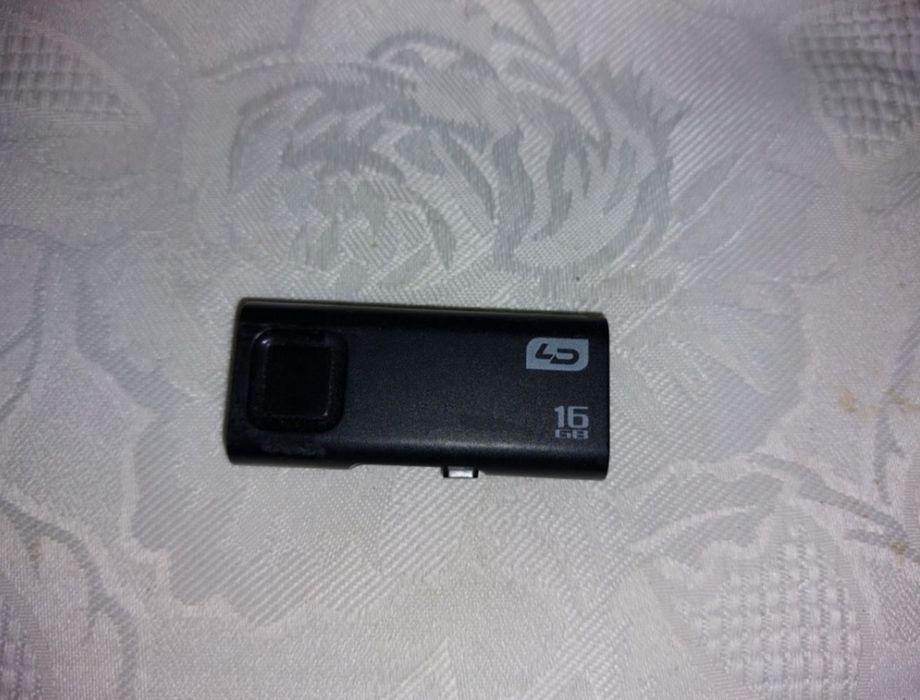 Флэшка 16 гигабайт