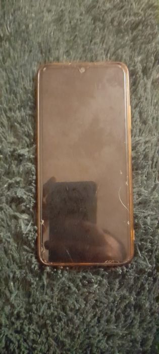 Продам телефон realme c61