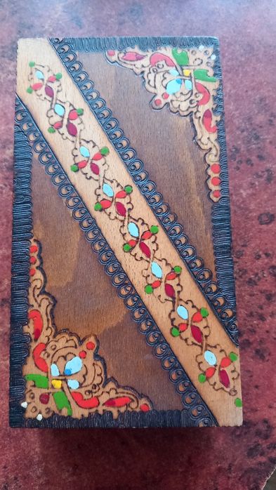 Красива,ретро кутия