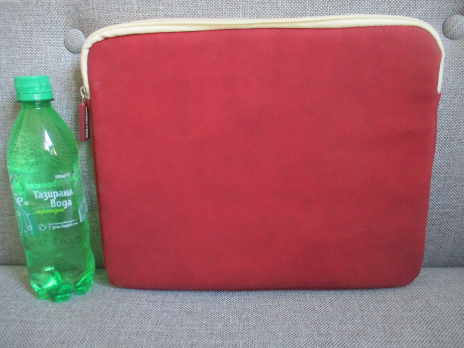 Нов калъф за малък лаптоп или таблет