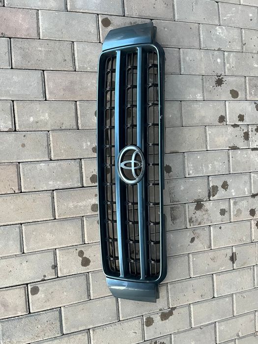 Бампера таета хайландер с решодкой