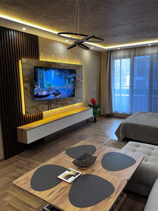 Дава се под наем Едностаен апартамент в София, Витоша - 56 кв.м за 298.86 € - Снимка #2