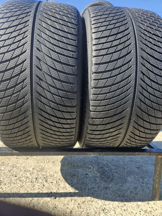 Vând anvelope iarna 305/30r21 305/30/21 MICHELIN