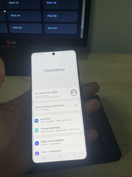 S20 plus 128/8gb srochna sotiladi ideal