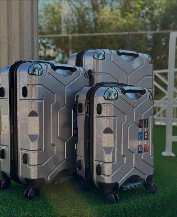 Чемодан от Evoca.uz