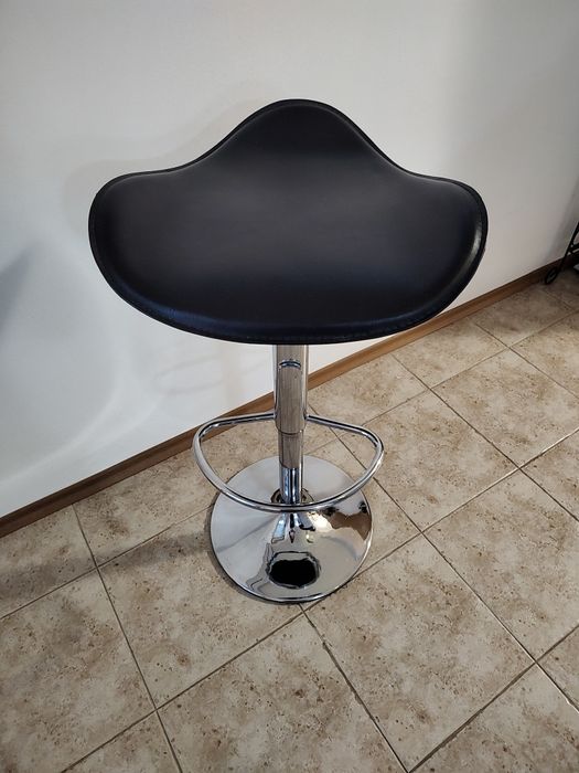 Бар столове еко кожа и метал, 8 броя, цена за 1 бр. 80 лв.