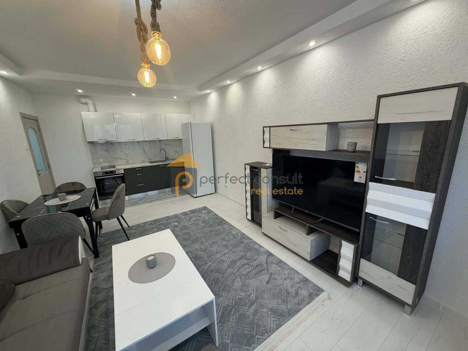 Дава се под наем Тристаен апартамент в Пловдив, Южен - 90 кв.м за 498.27 € - Снимка #1