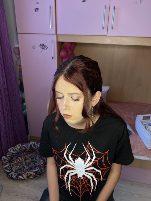 Ofer servicii de makeup si coafat pascani