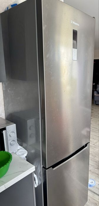 Продам холодильник Hansa