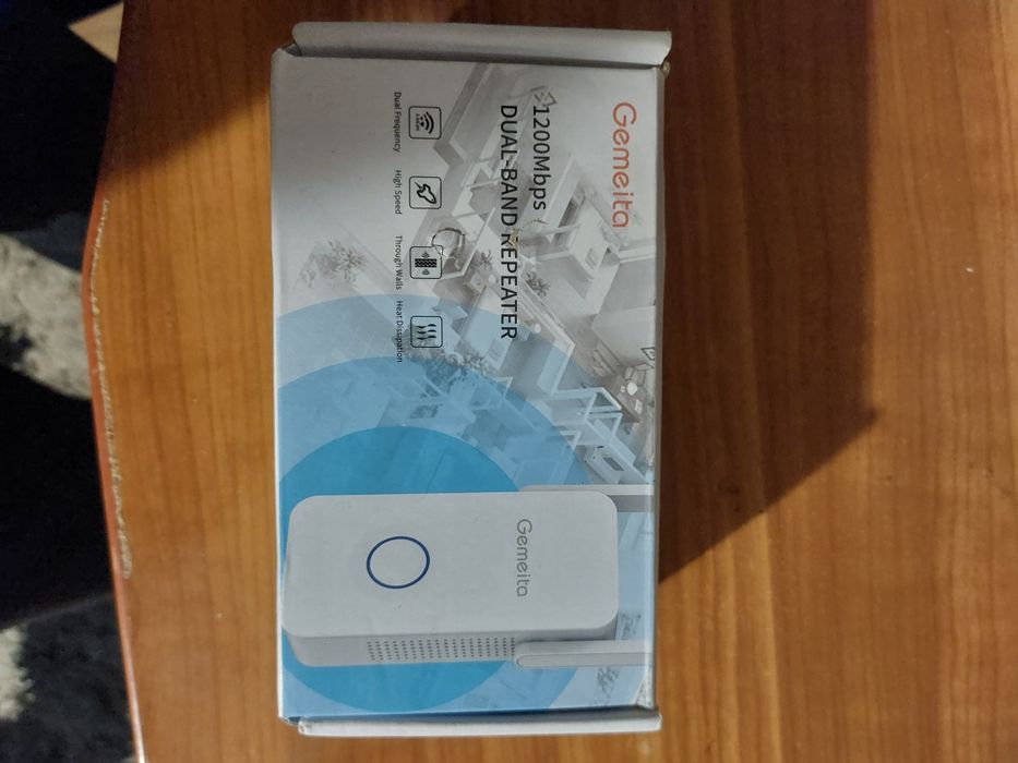 Extindere/amplificare semnal Wifi Gemeita 1200 Mbs