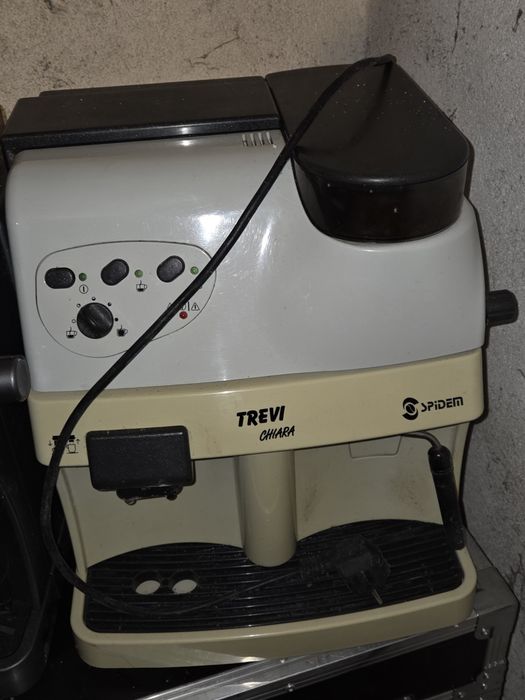 Кафемашини саеко 6 броя.