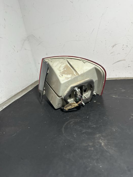 Lampa stop stanga spate Volkswagen Vw jetta 2004-2010 1K5945095M