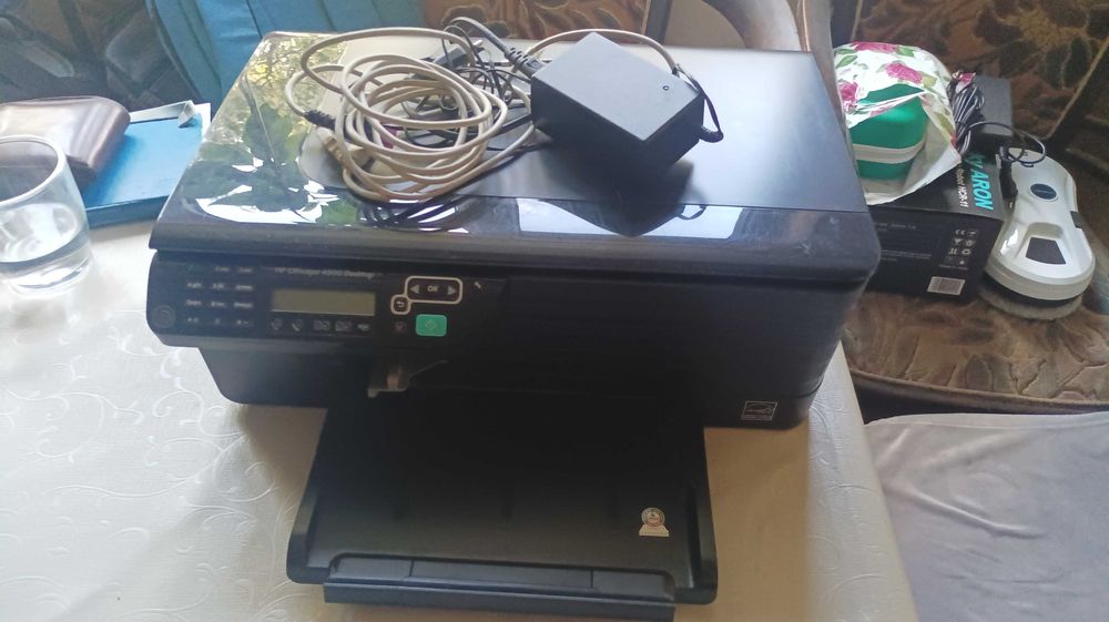 Продавам принтер (мултифункционално устройство) HP Officejet 4500 Desktop