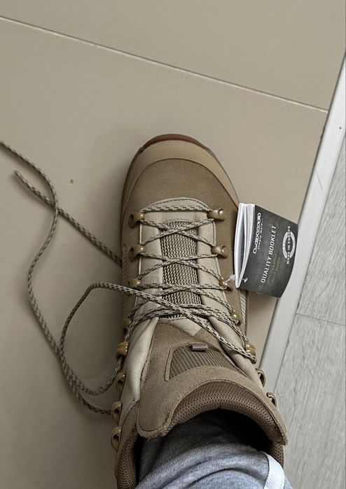 Vand bocanci militari Lowa Elite Desert
