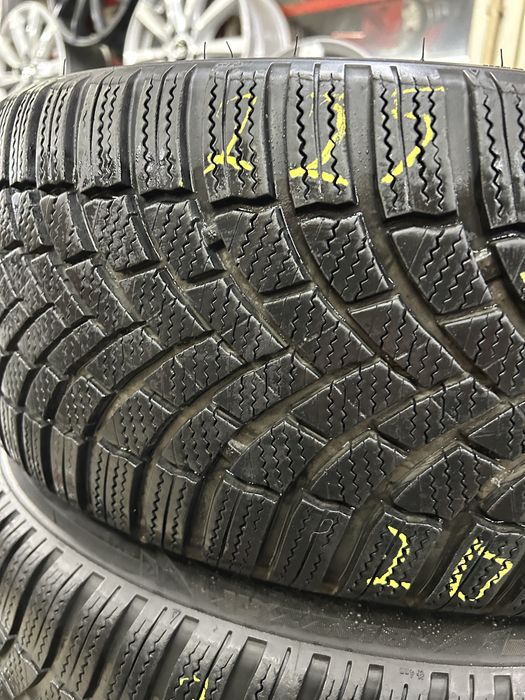 225/40/18 4 бр Зимни  Bridgestone