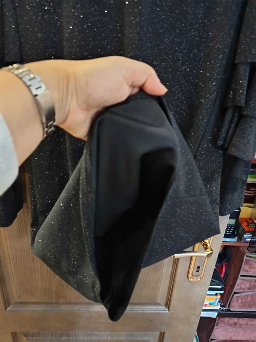 Продавам официална туника