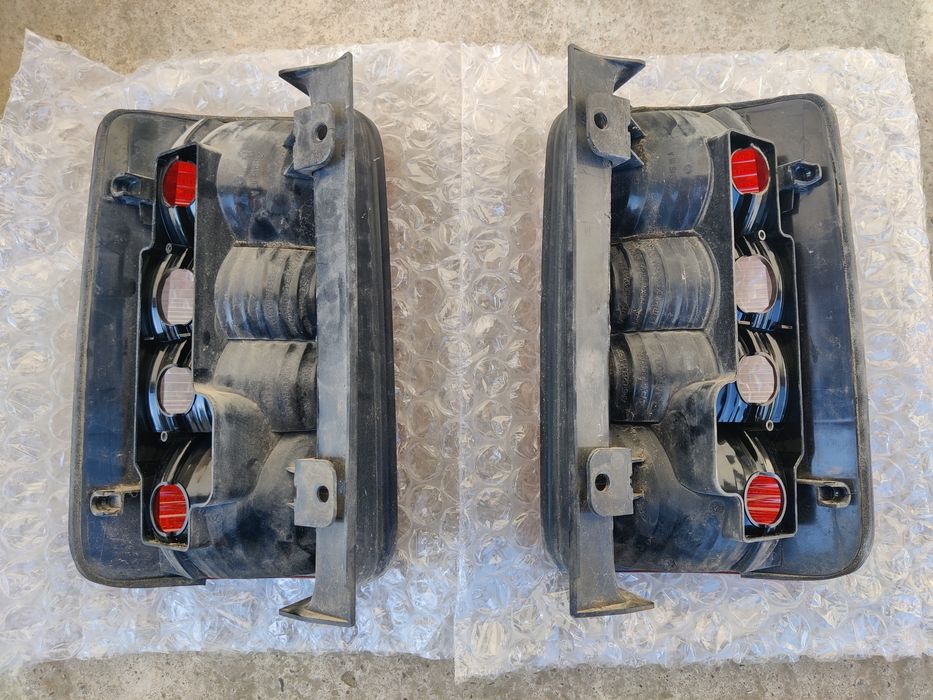 Tripla stop stanga dreapta VW Caddy 2K0 2008