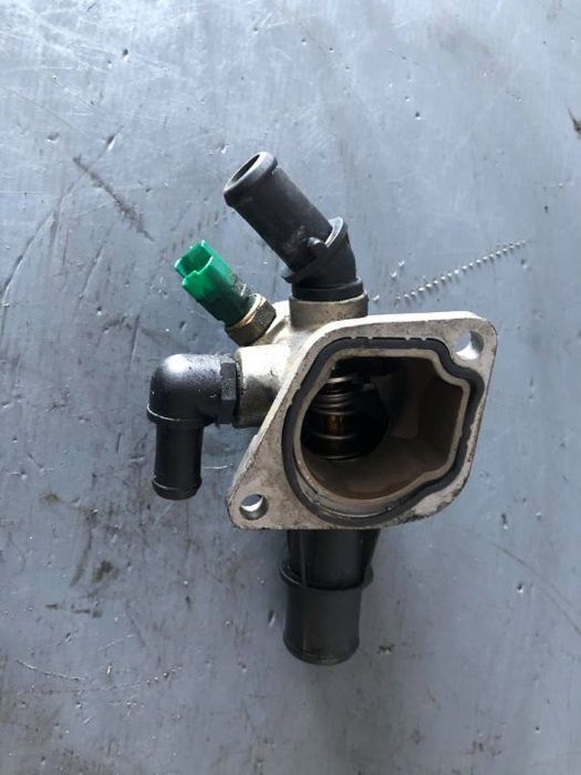 Termostat lichid racire 1.3 multijet fiat doblo punto 188 idea