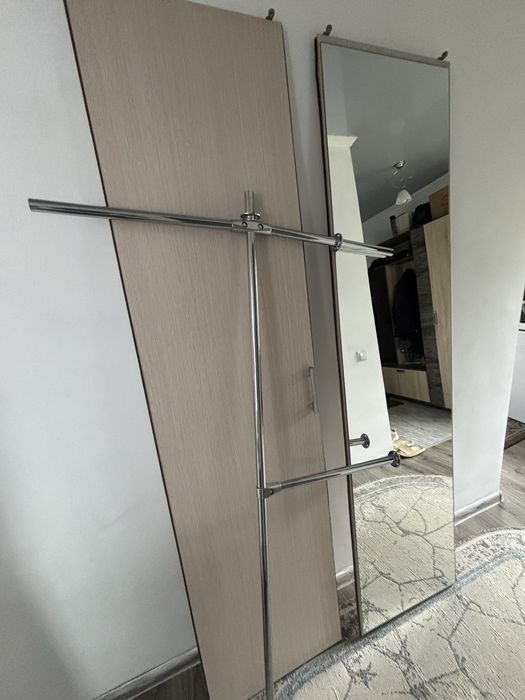Продам шкаф поломан, но можно починить