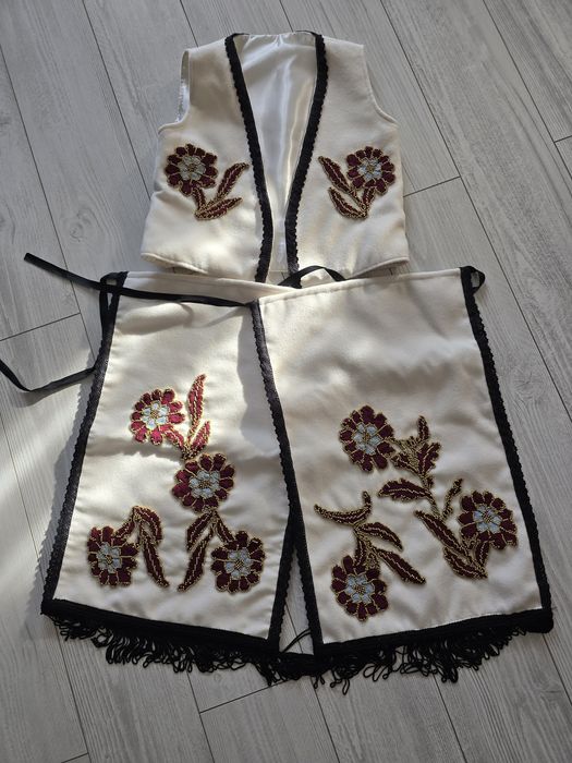 Costum național copii intre 5-10 ani