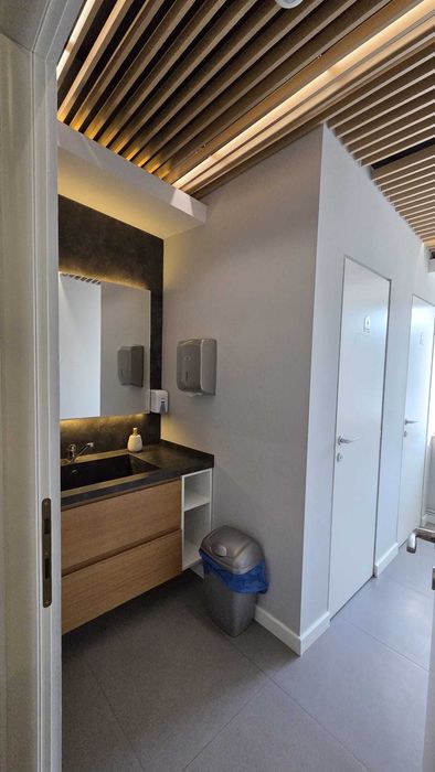 Hala de Vanzare- Chitila