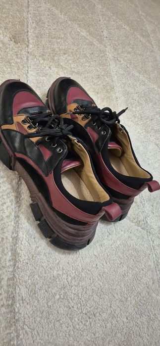Продавам италиански дамски обувки