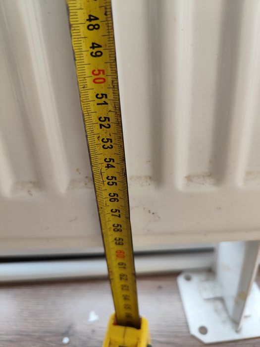 Vând calorifer otel