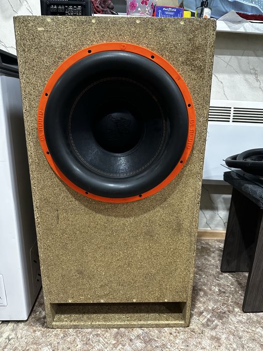 Продам или обменяю  сабуфер