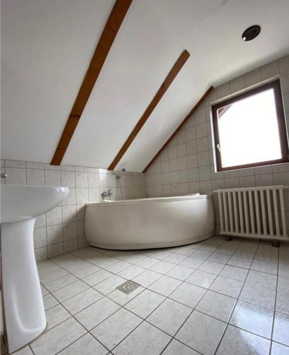 Proprietar Inchiriez casa zona Elisabetin centrala proprie