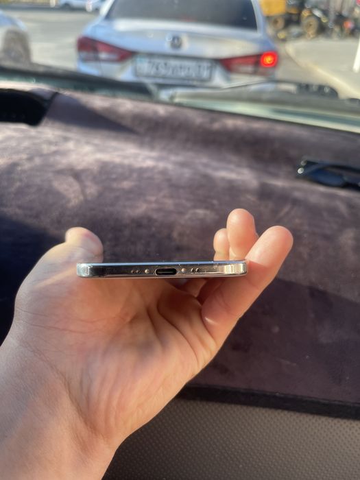 lphone белый 17 айр