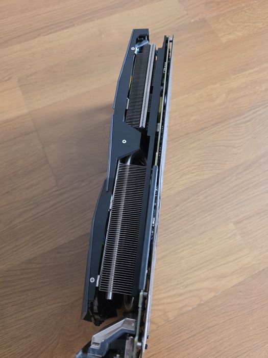 Vand placa video vega56  defecta