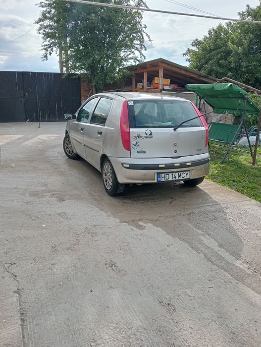 Fiat Punto 2002.