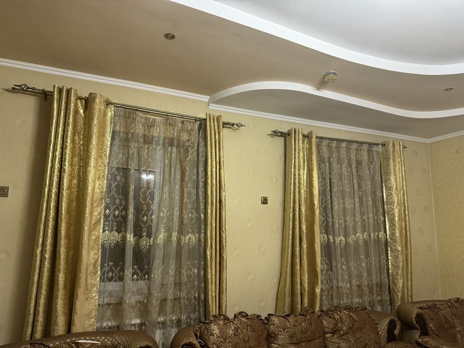 Шторы и тюль в отличном состоянии