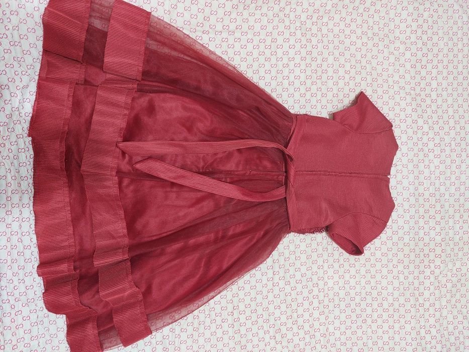 Нарядное детское платье