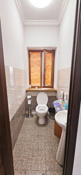 Сдаётся помещение второй этаж