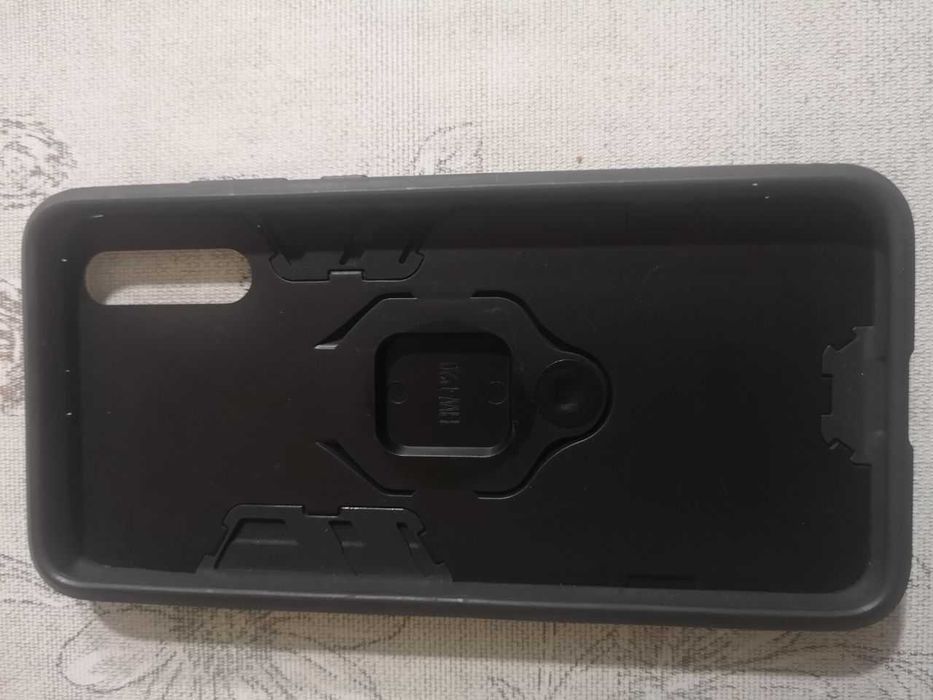 Мощные чехлы на телефон Huawei P20 Pro, P30, P30 Pro