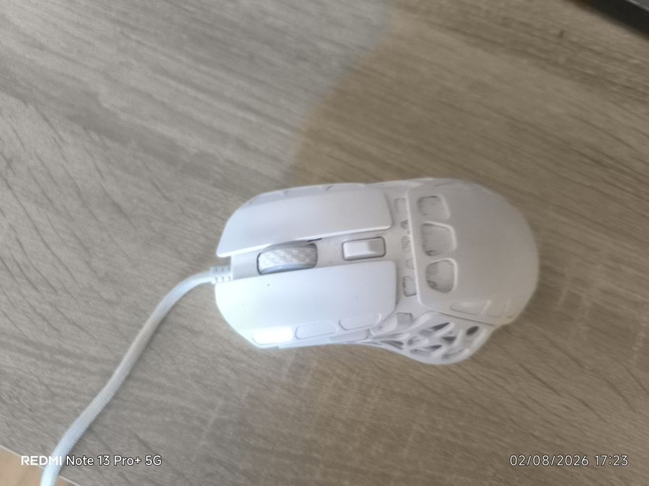 Продава се Mouse pad на White Shark и White Shark