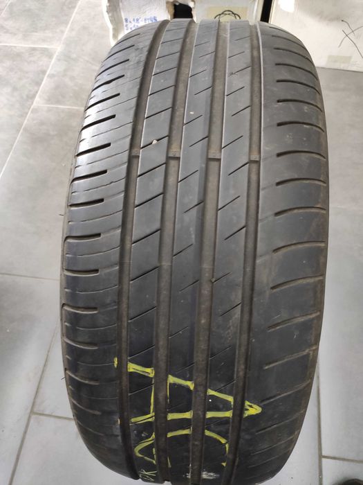 Единични гуми с размер 225 50 17