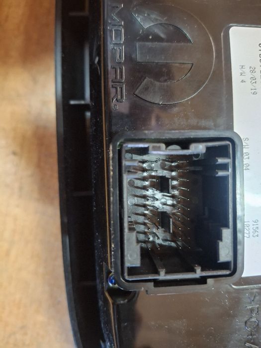 Panou control aer Fiat 500X